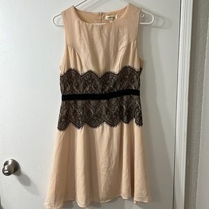 Monteau Dress, Medium, Peachy-Cream with Black Lace